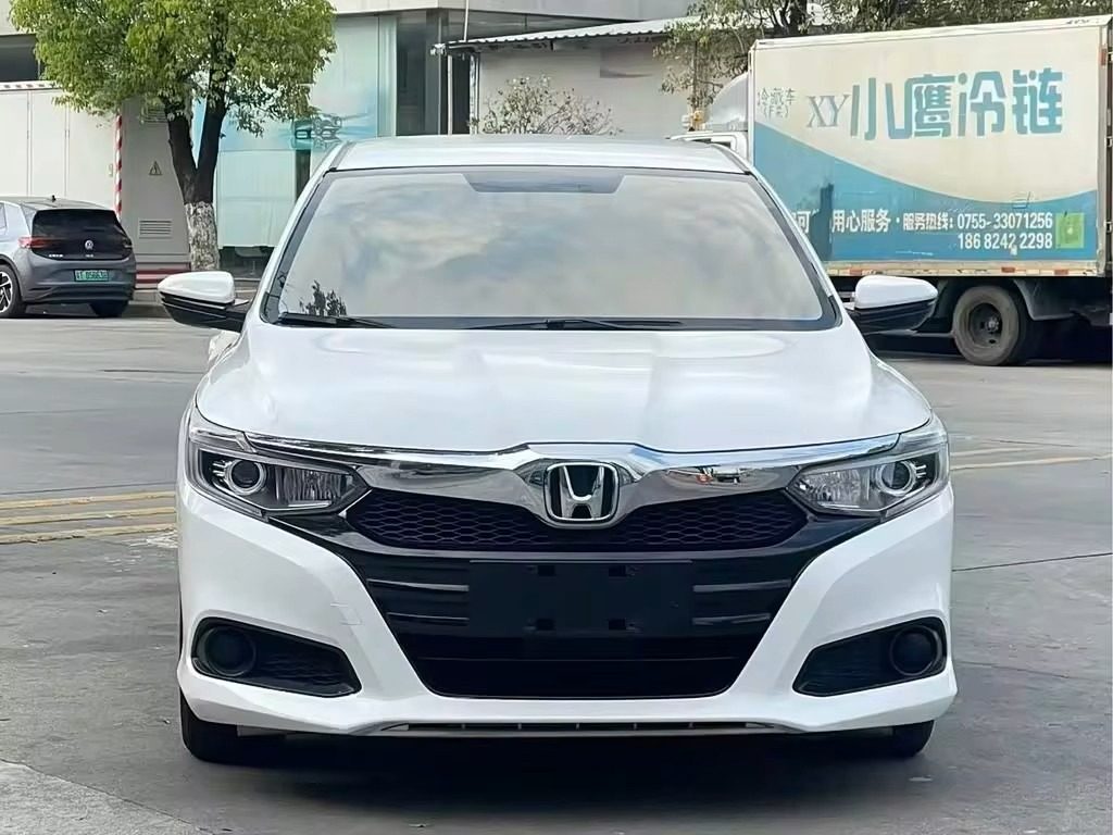 HONDA 1.0 TURBO. SUPER FUEL-EFFICIENT ECONOMY ENGINE & LUXURY SPACE.